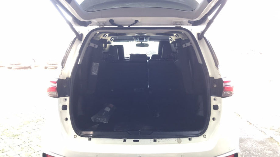 TOYOTA FORTUNER FORTUNER 2.4 VRZ TRD AT DIESEL (NEW) AT 2020